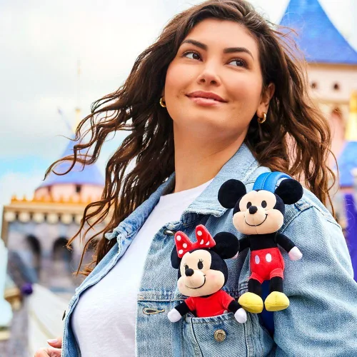 Miniatura 3 de Disney Store Peluche oficial de Dale nuiMOs – Peluche suave con características bordadas, manos posables y cabeza giratoria, manos magnéticas