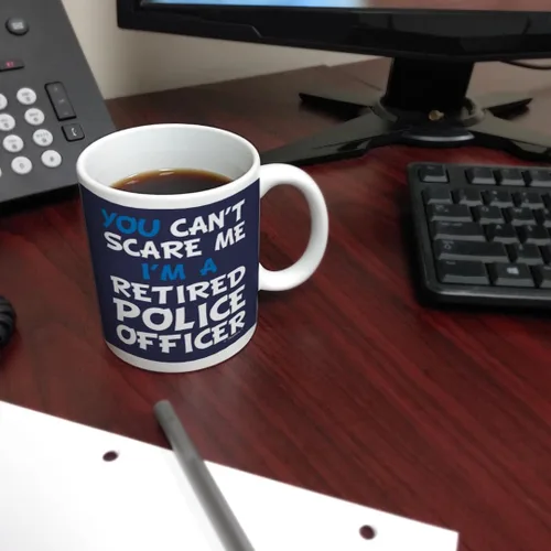 Miniatura 6 de ThisWear Regalo de jubilación Can't Scare Me I'm a Retired Police Officer Funny Cop Gift Taza de café de cerámica de 11 oz con asa