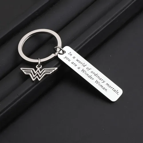 Miniatura 3 de ENSIANTH Wonder Woman Llavero inspirado en DC Comics Regalo en un mundo de mortales ordinarios You are a Wonder Women Inspiration Gift