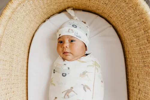 Miniatura 29 de Copper Pearl Gorro de bebé con nudo superior elástico suave Millie
