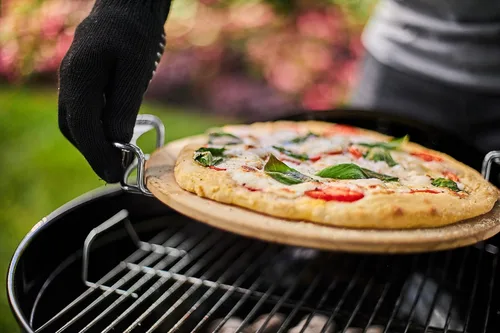 Miniatura 10 de Weber Sistema de Barbacoa Gourmet Piedra para Pizza con Soporte Portátil, 16.7" de Largo