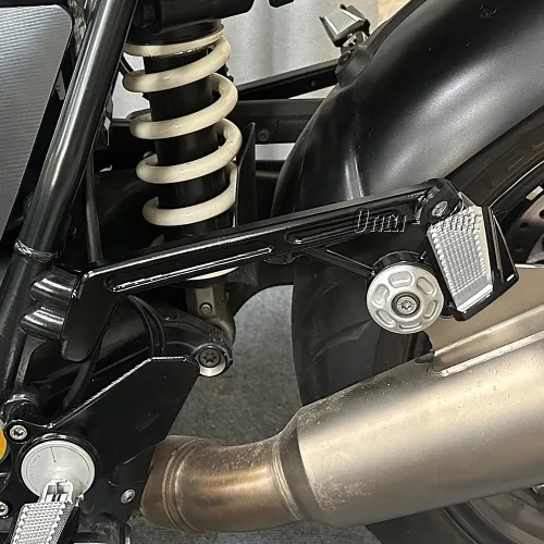 Miniatura 6 de Estriberas de pasajero trasero para motocicleta, compatibles con BMW R9T/ R NINE T Pure/R NINE T Racer/R NINE T Scrambler Estriberas plegables Negro