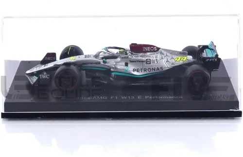 Miniatura 5 de Spark y 1/64 - Mercedes-AMG W13 E Performance - 2022
