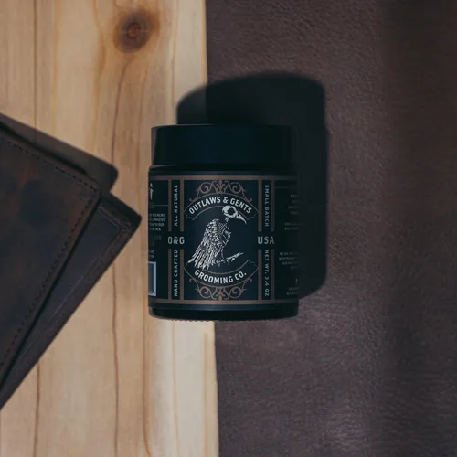 Miniatura 7 de Outlaws and Gents Grooming Co. Mantequilla para barba y cuerpo – Hidratante natural con aroma de piel de cedro para hombres – Hidrata profundamente