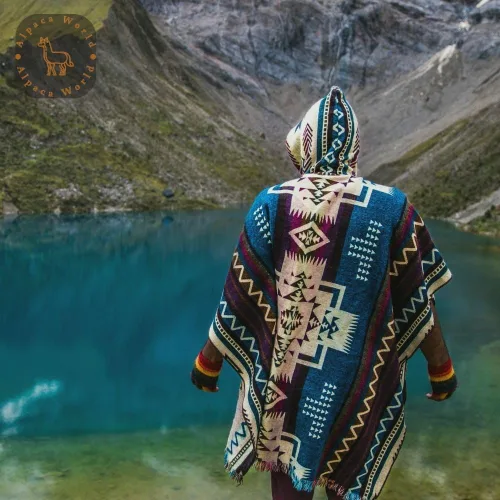 Miniatura 9 de Los ponchos de alpaca para adultos, hombres o mujeres son ponchos hechos a mano por artesanos nativos que hacen el poncho más suave., Azul Mar