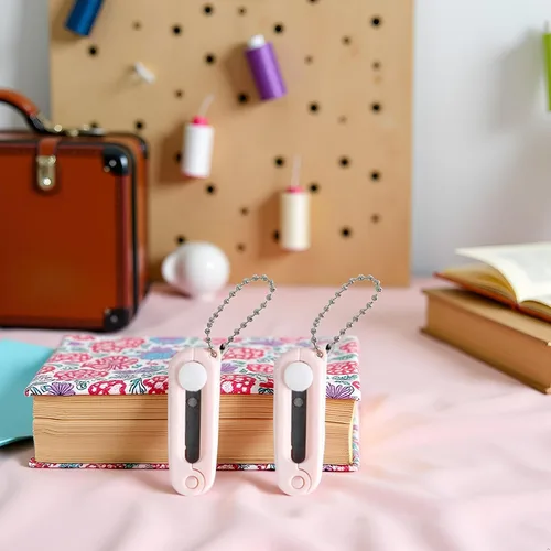 Miniatura 4 de 2 tijeras plegables rosadas, tijeras de viaje portátiles seguras, tijeras plegables telescópicas, mini tijeras de bolsillo con llavero para cortar