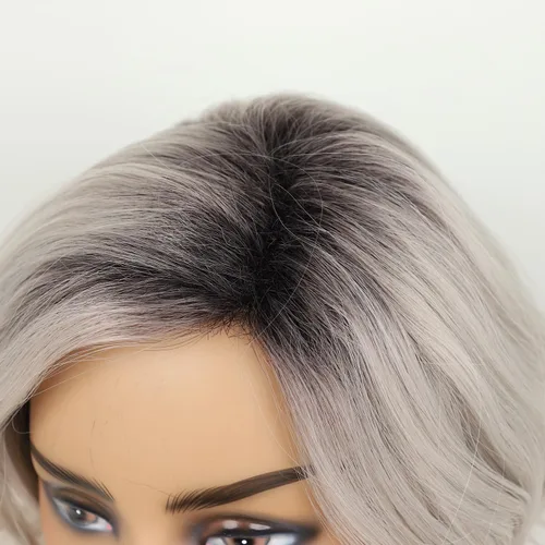 Miniatura 7 de TISHINING Pelucas cortas onduladas de color gris degradado para mujeres negras, longitud de barbilla, pelucas onduladas en capas grises mixtas