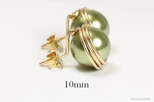 Miniatura 6 de Jessica Luu Jewelry Pendientes de perlas de oro verde oliva 0.236-0.394 in hechos a mano