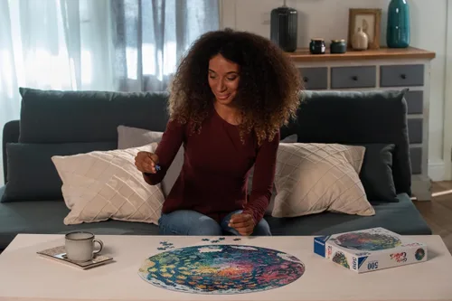 Miniatura 4 de Ravensburger Circle of Colors: Flowers - Rompecabezas redondo de madera de 500 piezas para adultos y niños, diseño único de piezas, vibrante y sin