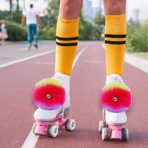 Miniatura 7 de 2 pompones para patinaje sobre ruedas para mujeres y niñas, de princesa, para patinaje sobre hielo, bolas de pompón con cascabeles peludos para Rosa