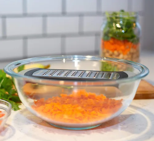 Miniatura 4 de Microplane Rallador de tazón para mezclar - Rallador extra grueso para arroz de coliflor - Negro y gris