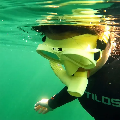 Miniatura 3 de Tilos AquaStalk - Juego de 2 máscaras de buceo y esnórquel semiseco Hi-Flow - Aventuras de apnea sin costuras Rayo Flor