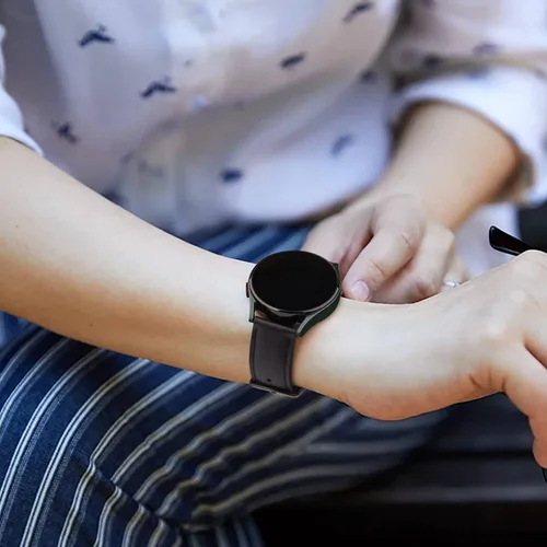 Miniatura 6 de Meliya Correa de cuero para Samsung Galaxy Watch 3 bandas de 1.614 in para mujeres y hombres, correa de repuesto ajustable de cuero suave de 0.787