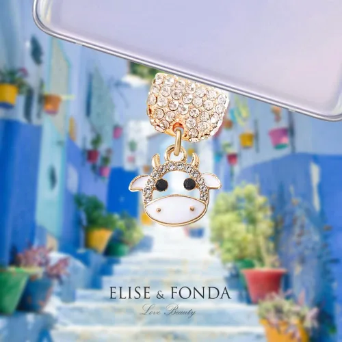 Miniatura 2 de ELISE & FONDA TP216 Tipo-C Puerto de carga Cristal Anti Polvo Plug Tiny Cow Colgante Teléfono Celular Charm para Samsung Galaxy/OnePlus/Xiaomi/oppo