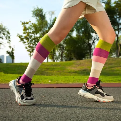 Miniatura 5 de JAVIE - Calcetines de compresión graduados ultra cómodos de 75% lana merino para mujeres y hombres (15-20 mmHg)
