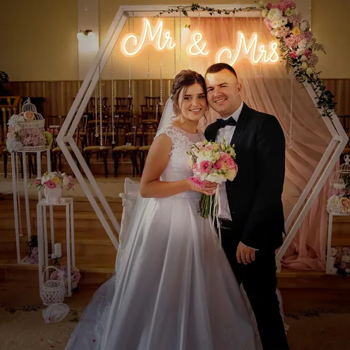 Miniatura 4 de Letrero de neón Mr and Mrs para boda de 25 x 7 pulgadas, luz de neón LED, fondo de pared, decoración de recepción de boda USB, regalos para Blanco