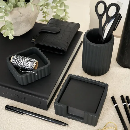 Miniatura 7 de KIBAGA Juego de accesorios de escritorio de estética moderna de 3 piezas - Organizadores de hormigón elegantes para bolígrafos y suministros