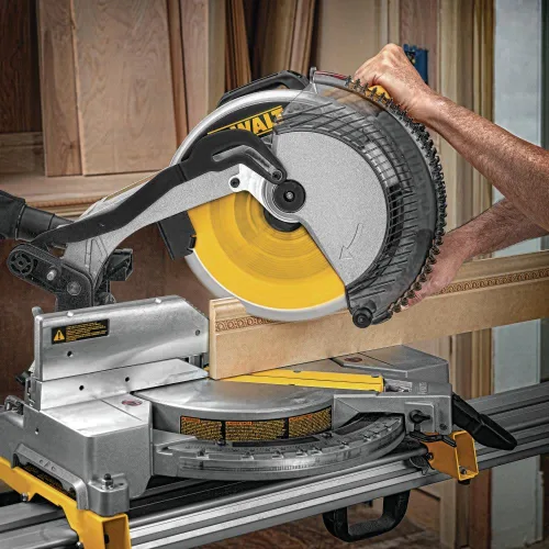 Miniatura 5 de DEWALT Hoja de sierra ingletadora de 12 pulgadas, ATB, corte delgado, corte transversal, eje de 1 pulgada, 80 dientes (DW3128), amarillo