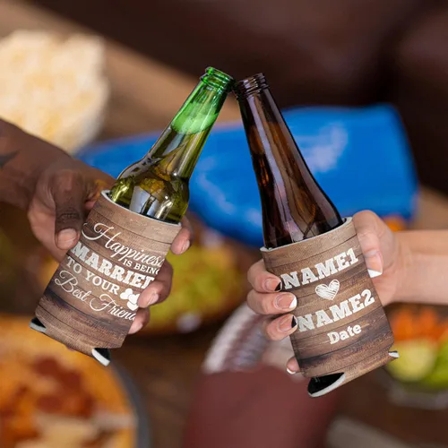 Miniatura 6 de VictoryStore Enfriadores de latas y bebidas: la felicidad es estar casado con tu mejor amigo Enfriadores de latas de boda