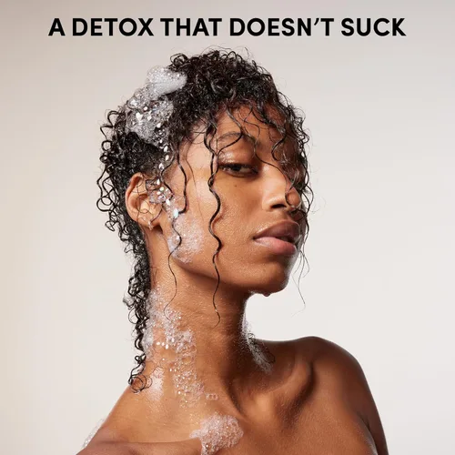 Miniatura 9 de OUAI Paquete de champú Detox y acondicionador de cabello mediano – Champú clarificador para acumulación, suciedad, aceite, producto y agua dura