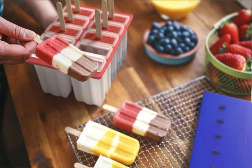 Miniatura 2 de American Ice Pop Maker – Kit de moldes para paletas congeladas – 10 moldes grandes de plástico extraíbles sin BPA + 50 varillas de madera, cepillo