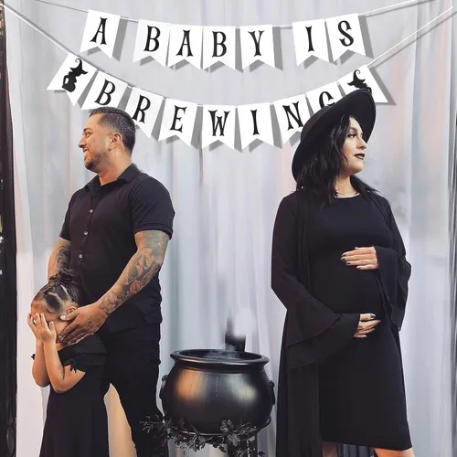 Miniatura 5 de Cartel sorpresa de fiesta con texto en inglés "A Baby is Brewing", revelación de género para decoración de baby shower de Halloween