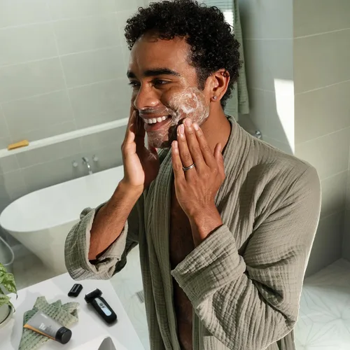 Miniatura 8 de MANSCAPED® The Plow® 2.0 & Power Shave Gel, paquete de afeitado facial para hombre con maquinilla de afeitar de seguridad de una sola hoja y gel