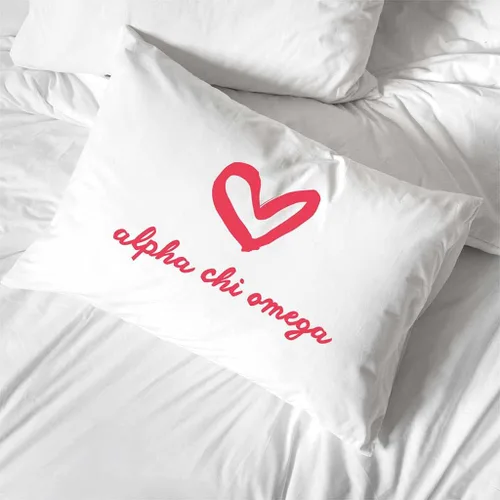 Miniatura 4 de sockprints Funda de almohada Alpha Chi Omega - Nombre de la hermandad con diseño de corazón. Funda de almohada 100% algodón tamaño estándar 20 x 30