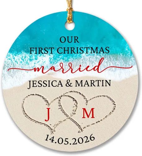 Adorno de playa casada con el mar y la primera Navidad, regalo personalizado de Navidad para parejas recién nacidas, nombres iniciales
