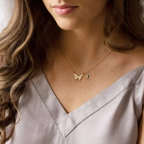 Miniatura 3 de MONOOC - Collar de mariposa para mujeres y niñas, chapado en oro de 14 quilates, delicado collar con dije de mariposa, collar con inicial, lindo
