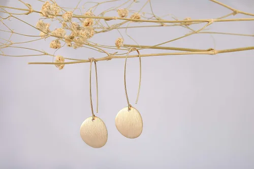 Miniatura 6 de Aretes colgantes largos de oro con forma de círculo de Simicircle para mujer, ligeros, moneda de disco circular, geométricos, planos, cepillados