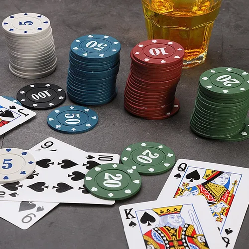 Miniatura 3 de VOVCIG Juego de fichas de póquer de 100 piezas, 5 colores para el hogar, juegos de póquer, noches, fiestas, clubes o juegos de póquer nocturnos