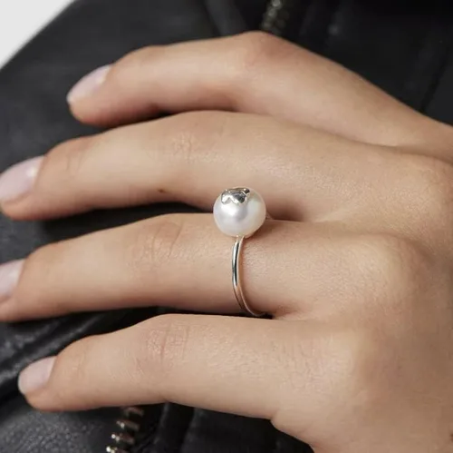 Miniatura 6 de Anillo TOUS Sweet Dolls en plata de ley con perla.
