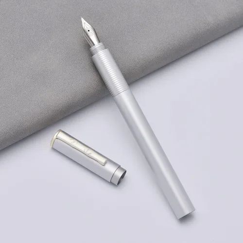 Miniatura 22 de Pluma estilográfica de metal Hongdian Black Forest, hermosa textura de árbol, plumín mediano, pluma de escritura para oficina