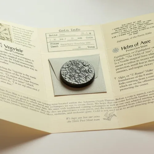 Miniatura 8 de Bastón doble nórdico en hierro, vegvisir y yelmo de asombro