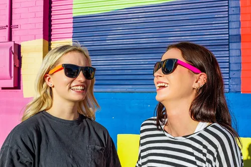 Miniatura 2 de EDGEIWEAR Gafas de sol de neón de los años 80 para fiestas de adultos con certificación CPSIA sin contenido de plomo (Pb)