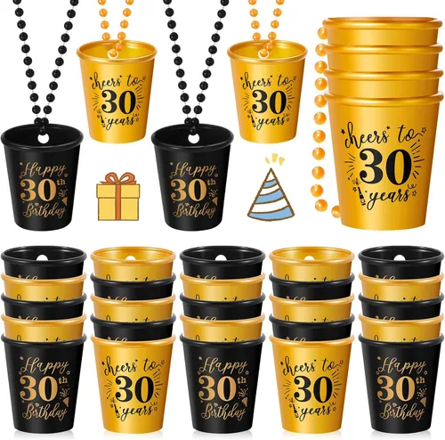 Sureio 24 piezas de 30 cumpleaños regalos de fiesta de chupito collares tazas a granel para mujeres, hombres invitados, tazas de plástico dorado y