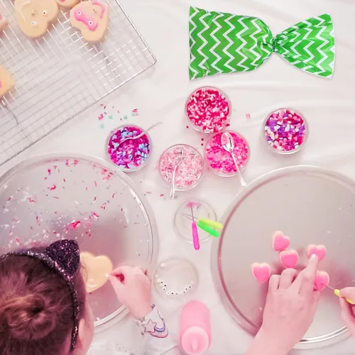 Miniatura 7 de Aneco Paquete de 100 bolsas de celofán verde y blanco de 10.6 x 5.1 pulgadas, bolsas de plástico para dulces, bolsa de regalo, bolsa de regalo