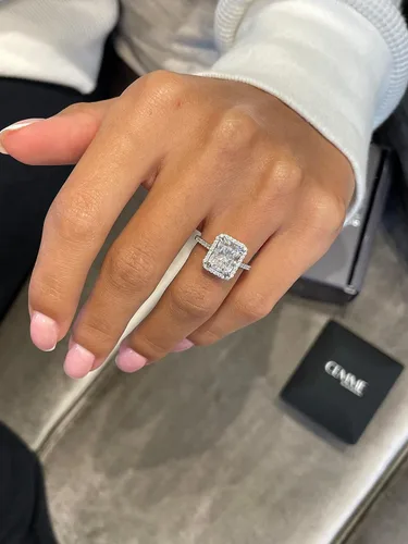 Miniatura 2 de Anillo de compromiso de moissanita de corte radiante de 3 quilates para mujer, en oro blanco de 14 k (G-H, VVS, 3.35 CTW), anillo de compromiso