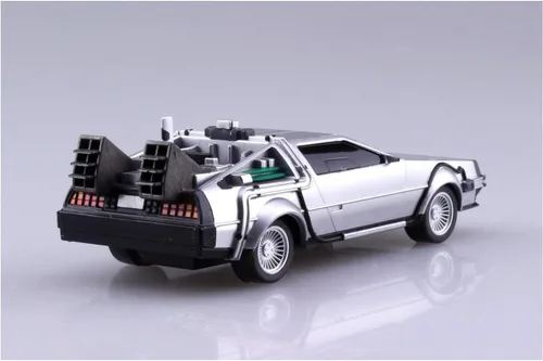 Miniatura 3 de Aoshima Regreso al futuro Parte II: Kit de modelo de retroceso a escala 1:43 de Time Machine