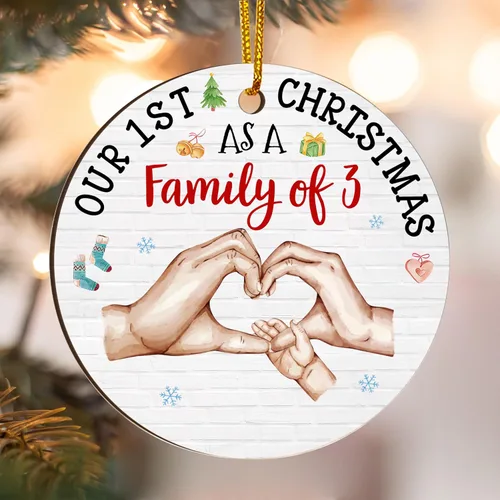Miniatura 4 de Gossby Adorno de Navidad acrílico para la familia de 3 – Adorno de madera para la primera Navidad del bebé – Nuestra primera Navidad como familia