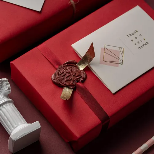 Miniatura 3 de RUSPEPA Rollo de papel kraft rojo – 12 pulgadas x 100 pies – Papel reciclable perfecto para manualidades, arte, envoltura pequeña, embalaje, postal