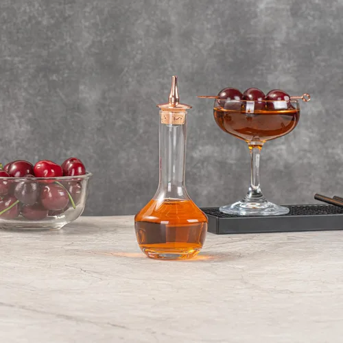 Miniatura 4 de Restaurantware Bar Lux - Botella amarga de 3.5 onzas, 1 vaso amargo de grado profesional, con tapa Dasher chapada en cobre para cócteles o postres