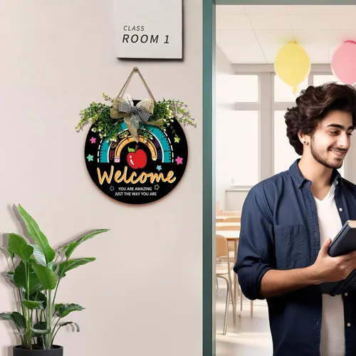 Miniatura 3 de Señal de puerta de maestro para aula Dacawin Señal de puerta de aula de madera para maestros Guirnalda de arco iris para puerta de aula Placa