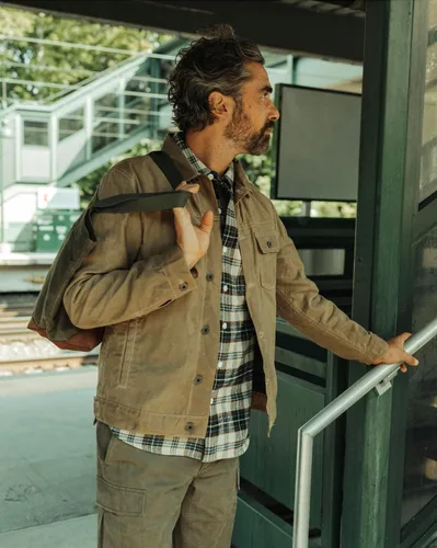 Miniatura 2 de Huckberry Flint and Tinder Chaqueta de Camionero Encerada con Forro de Franela para Hombre, Chaqueta para Hombre Resistente al Agua y a la Intemperie