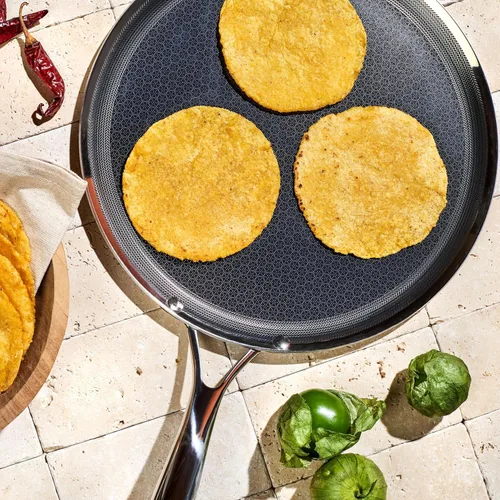 Miniatura 4 de HexClad Hybrid - Juego de utensilios de cocina antiadherentes de 10 piezas, wok de 12", parrilla de 12", ollas de 2, 3 y 8 Qt con tapas, y 2