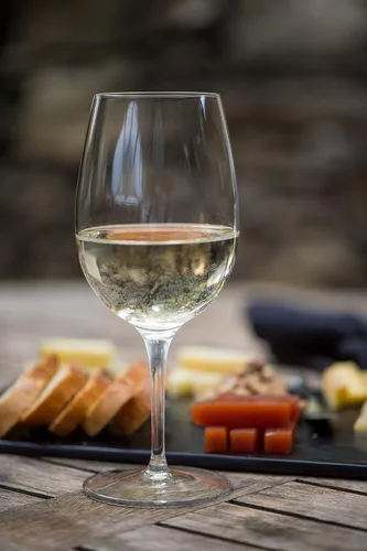Miniatura 3 de Luigi Bormioli Palace - Copas de vino blanco de 11 oz (juego de 6), transparente