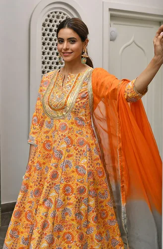 Miniatura 6 de Janasya Kurta india de algodón mostaza bordado con palazzo y dupatta
