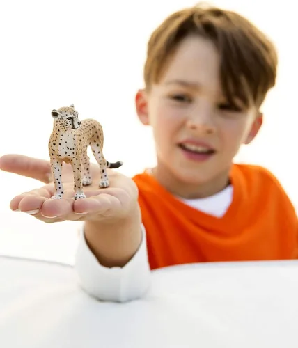 Miniatura 2 de Schleich Wild Life, figura de animal, juguetes de animales para niños y niñas de 3 a 8 años, guepardo femenino, a partir de 3 años