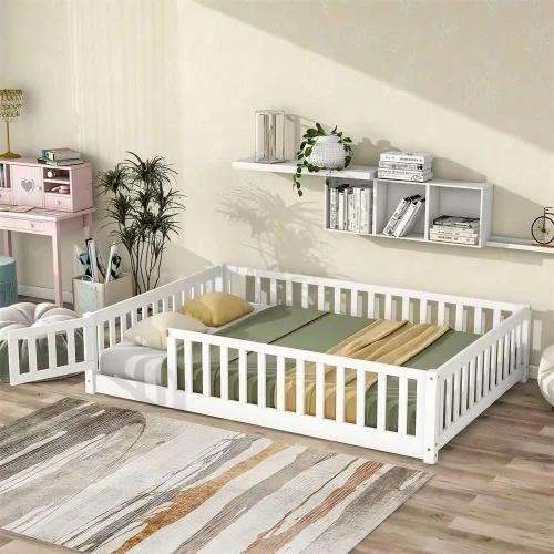 Miniatura 11 de Cama de suelo tamaño Queen, marco de cama Montessori de madera maciza con barandillas en forma de valla, puerta pequeña y listones de madera